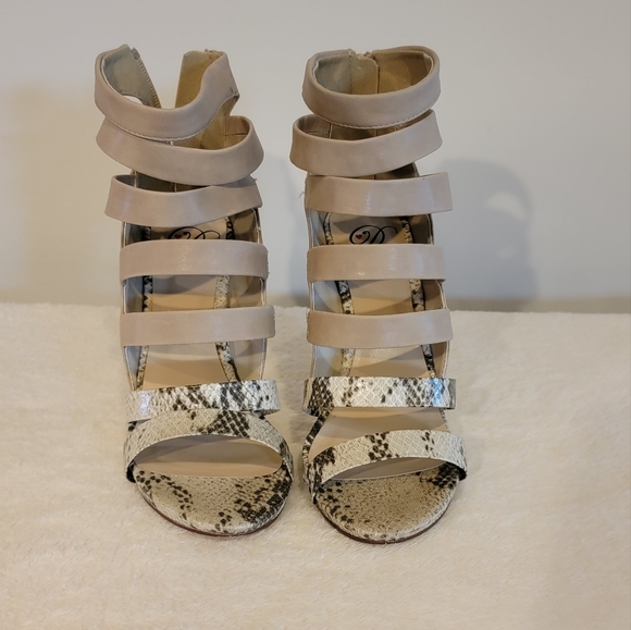 Women's strappy heels - Picture 4 of 13